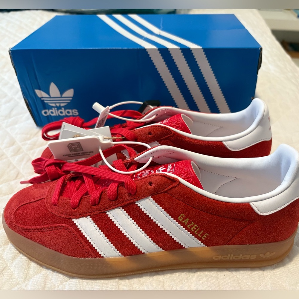 Adidas Gazelle Better Scarlet gum, unisex size 7.5